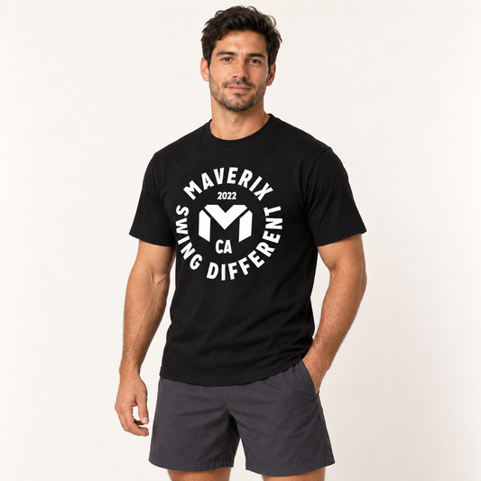 Maverix Circle Black 02 Studio Angled